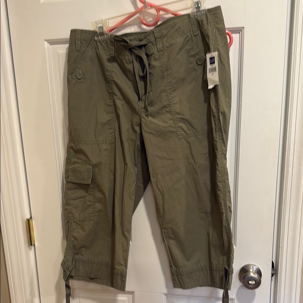 GAP Olive Green Capris